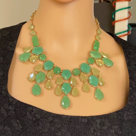 Stella & Dot Green Statement Necklace - Picture 5 of 6